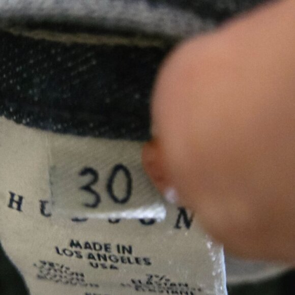 HUDSON Beth Mid Rise Baby Bootcut Jeans Color Gus Size 30 - Picture 9 of 11